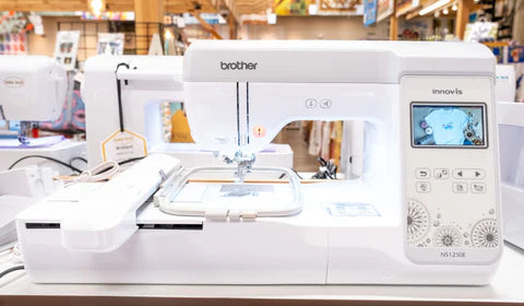 Bordadora Brother NS1250E Doméstica Familiar 193 Diseños USB WiFi