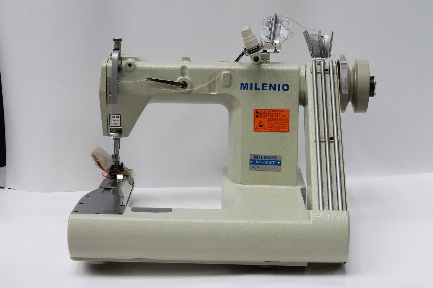 Cerradora Industrial Milenio M 937 Maquina De Coser - Commercio