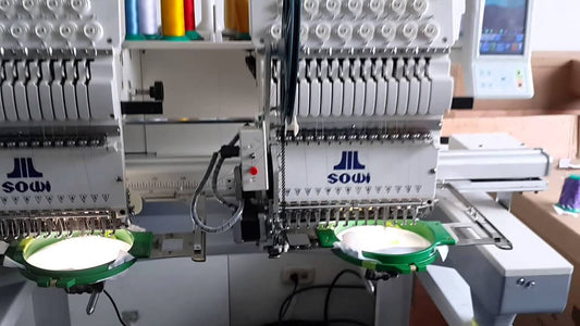 Bordadora Industrial Dos Cabezas SOWI 1502 Usada + Kit Gorra Model: 2017 - Commercio