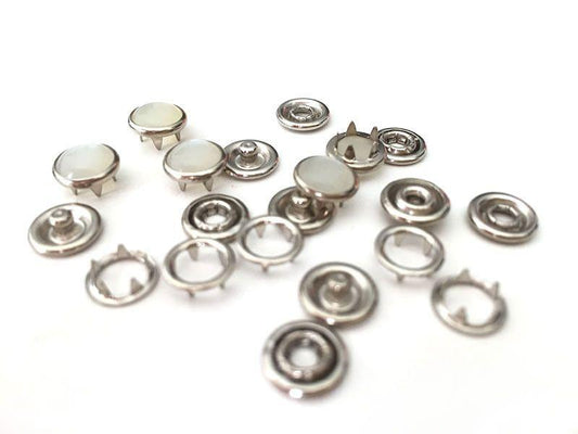 Broche Scovill Metálico Plata Inoxidable #15 con Tapa - Commercio